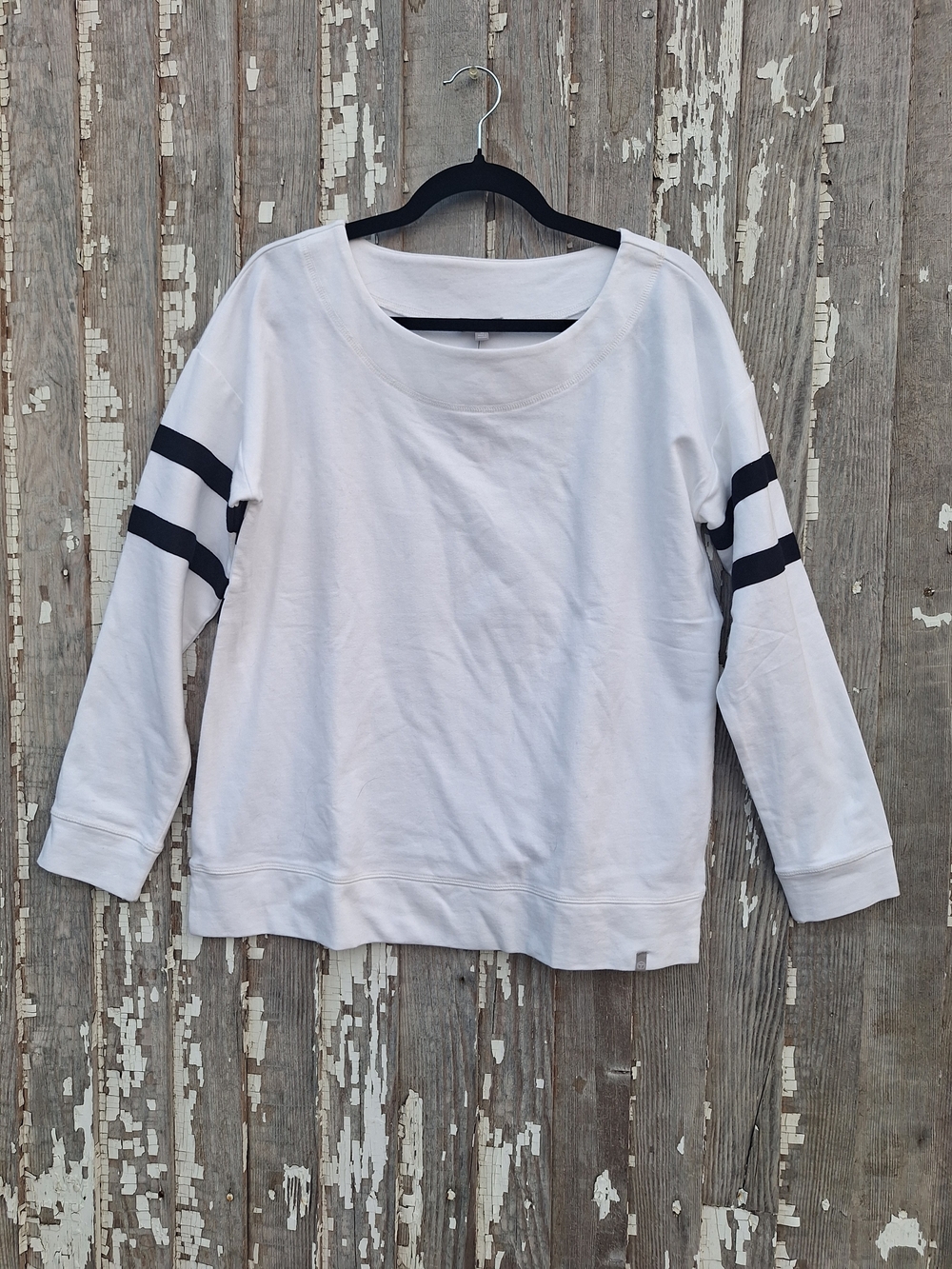Talbots White Long-Sleeve Crewneck Sweatshirt Sleeve Stripes Size Medium NWT - Picture 2 of 6